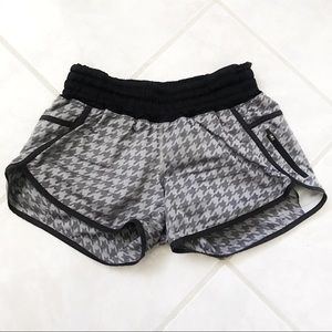 Lululemon houndstooth Tracker Shorts